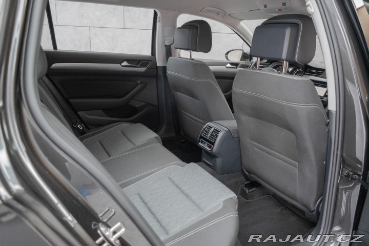 Volkswagen Passat 1.5 TSI BUSINESS*ACC*DPH* 2023