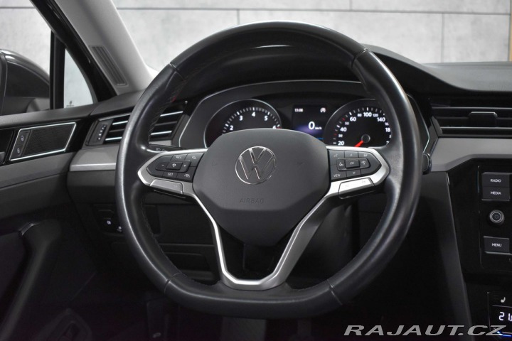 Volkswagen Passat 1.5 TSI BUSINESS*ACC*DPH* 2023