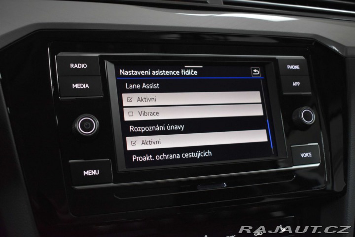 Volkswagen Passat 1.5 TSI BUSINESS*ACC*DPH* 2023