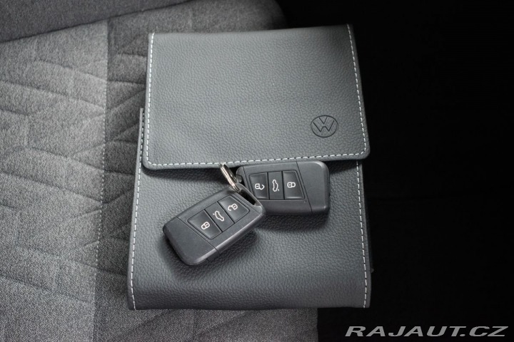 Volkswagen Passat 1.5 TSI BUSINESS*ACC*DPH* 2023