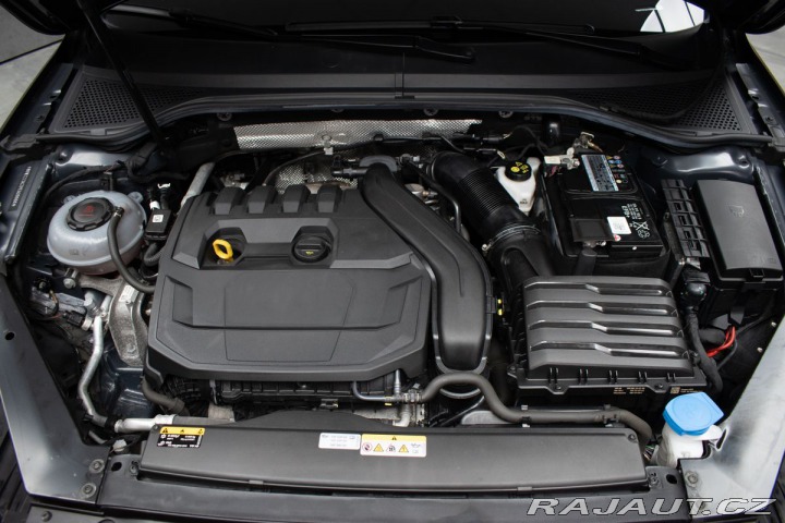 Volkswagen Passat 1.5 TSI BUSINESS*ACC*DPH* 2023