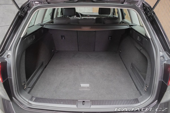 Volkswagen Passat 1.5 TSI BUSINESS*ACC*DPH* 2023