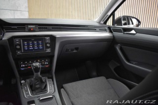 Volkswagen Passat 1.5 TSI BUSINESS*ACC*DPH* 2023