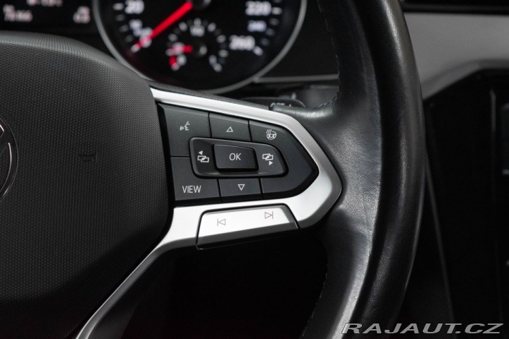 Volkswagen Passat 1.5 TSI BUSINESS*ACC*DPH* 2022