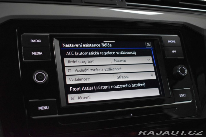 Volkswagen Passat 1.5 TSI BUSINESS*ACC*DPH* 2022