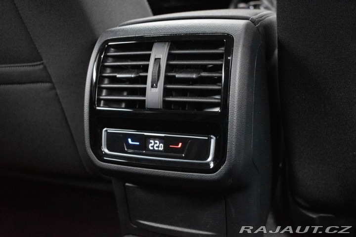 Volkswagen Passat 1.5 TSI BUSINESS*ACC*DPH* 2022