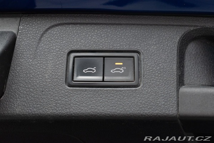 Volkswagen Passat 2.0TDI 147 R-LINE*TAŽNÉ*D 2022