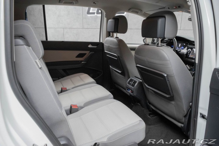 Volkswagen Touran 1.5 TSI 7.MÍST*TAŽNÉ*DPH* 2023