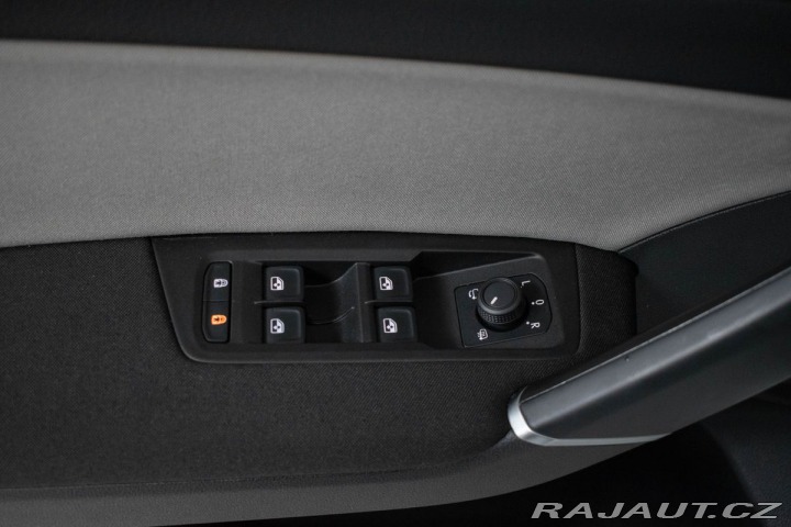 Volkswagen Touran 1.5 TSI 7.MÍST*TAŽNÉ*DPH* 2023