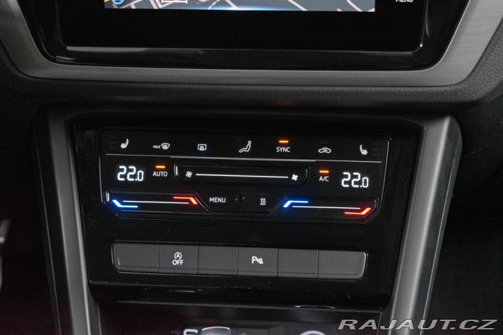 Volkswagen Touran 1.5 TSI 7.MÍST*TAŽNÉ*DPH* 2023