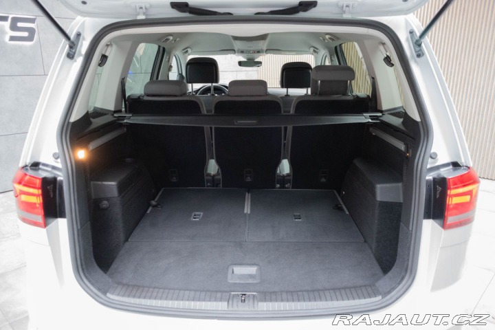 Volkswagen Touran 1.5 TSI REZERVACE 2023