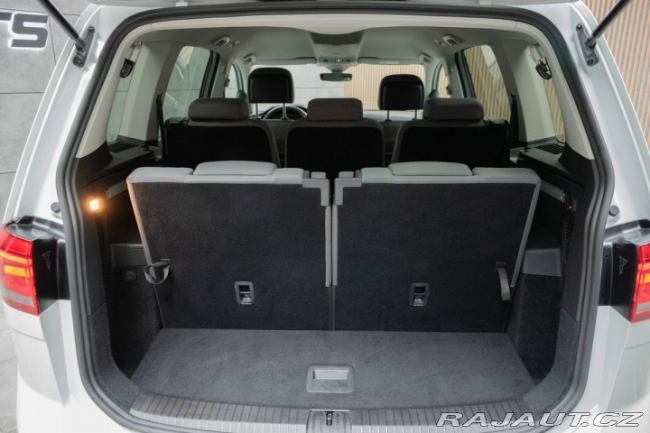 Volkswagen Touran 1.5 TSI 7.MÍST*TAŽNÉ*DPH* 2023