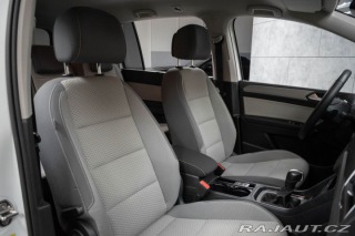 Volkswagen Touran 1.5 TSI 7.MÍST*TAŽNÉ*DPH* 2023