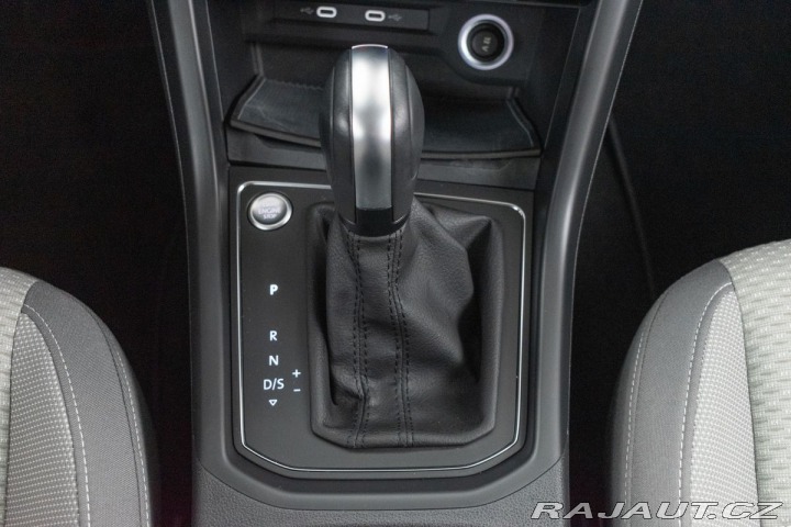 Volkswagen Touran 1.5 TSI*REZERVACE* 2023