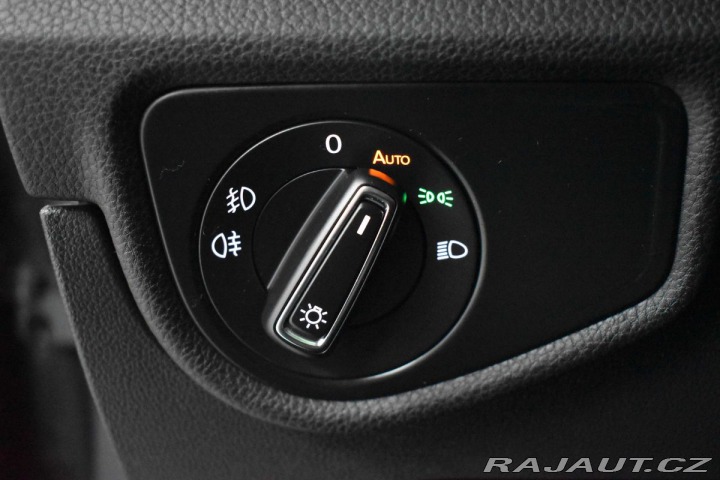 Volkswagen Touran 1.5 TSI DSG*WEBASTO*7.MÍS 2023