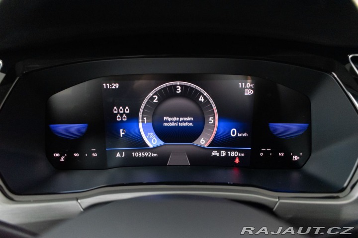 Volkswagen Touran 2.0 TDI WEBASTO*7.MÍST*ČR 2023