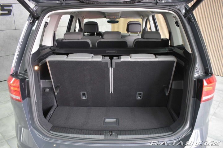 Volkswagen Touran 2.0 TDI WEBASTO*7.MÍST*ČR 2023
