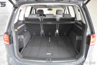 Volkswagen Touran 2.0 TDI WEBASTO*7.MÍST*ČR 2023