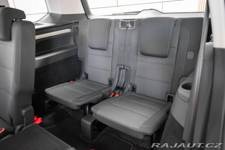 Volkswagen Touran 1.5 TSI REZERVACE 2023