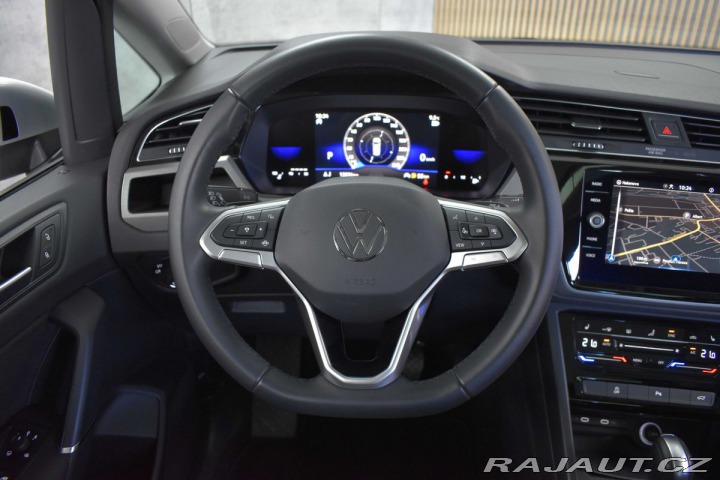 Volkswagen Touran 1.5 TSI REZERVACE 2023