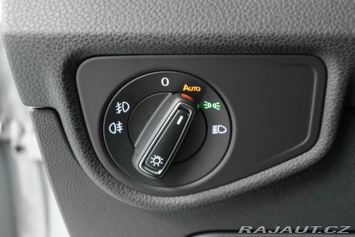 Volkswagen Touran 1.5 TSI REZERVACE 2023