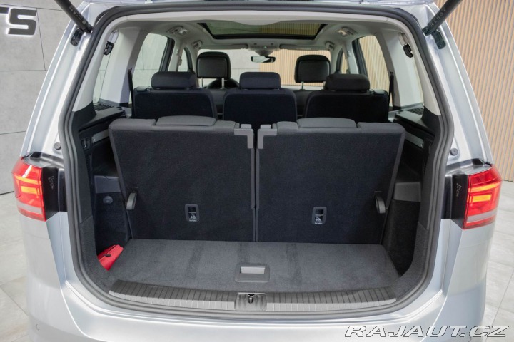 Volkswagen Touran 1.5 TSI REZERVACE 2023