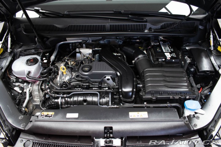 Volkswagen Touran 1.5 TSI REZERVACE 2023