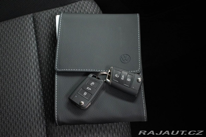 Volkswagen Touran 1.5 TSI REZERVACE 2023