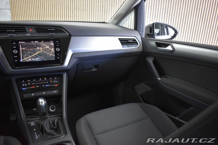 Volkswagen Touran 1.5 TSI REZERVACE 2023
