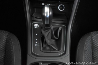 Volkswagen Touran 1.5 TSI DSG*7.MÍST*ACC*ČR 2023