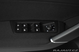 Volkswagen Touran 1.5 TSI DSG*7.MÍST*ACC*ČR 2023