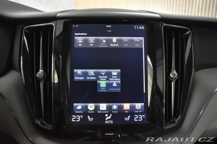 Volvo XC60 D5 AWD INSCRIPTION DPH*ČR 2019