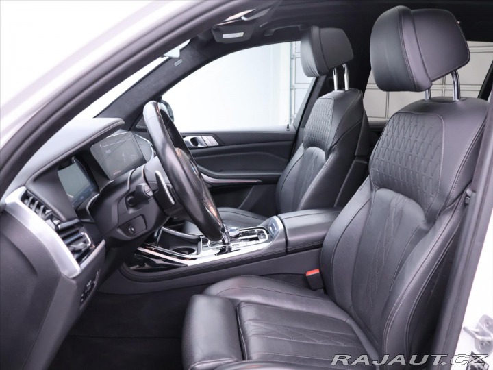 BMW X7 3,0 40d xDrive 250kW Swar 2021