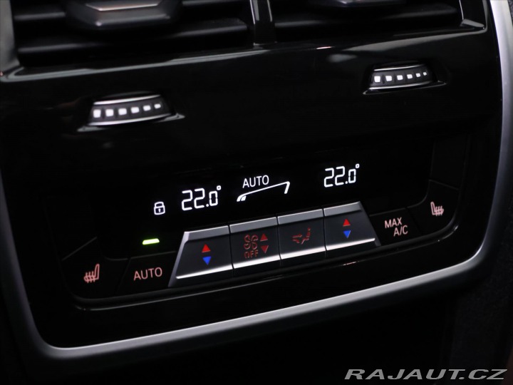 BMW Ostatní modely 3,0 40d xDrive 250kW Swar 2021