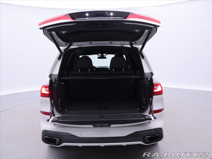 BMW Ostatní modely 3,0 40d xDrive 250kW Swar 2021