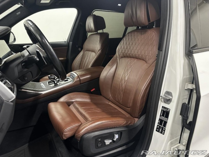 BMW X7 Mpaket - nebourané - záru 2021