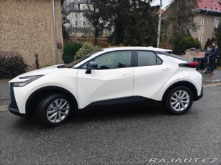 Toyota C-HR 2,0 e-CVT Comfort Busin 2025
