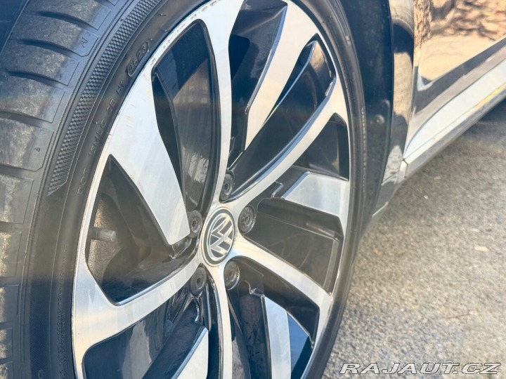 Volkswagen Arteon 2,0   2017 | 4x4 DSG BiTD 2017