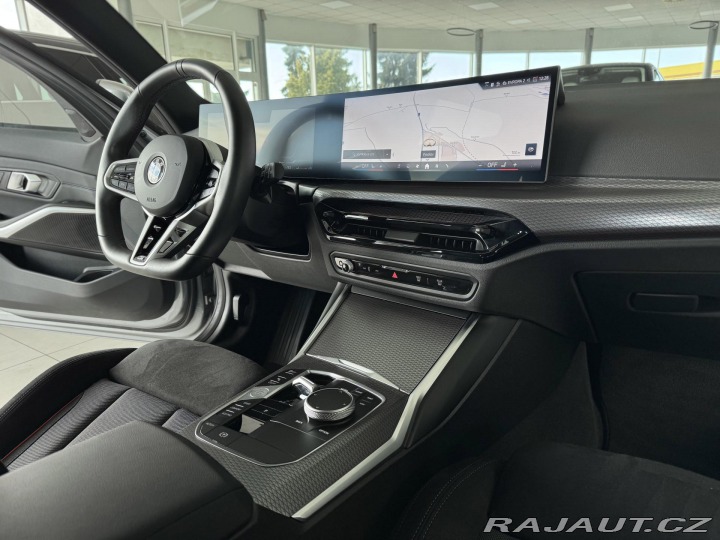 BMW 3 330i xDrive*M-SPORT*Kamer 2025