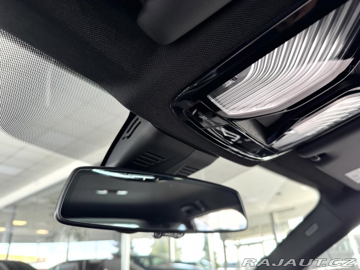 BMW 3 330i xDrive*M-SPORT*Kamer 2025