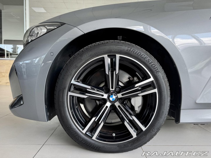 BMW 3 330i xDrive*M-SPORT*REZER 2025
