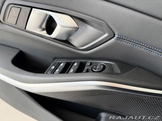 BMW 3 330i xDrive*M-SPORT*Kamer 2025