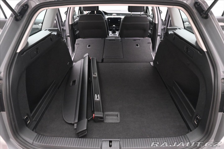 Volkswagen Passat 2,0 TDI 110kW Business Zá 2023