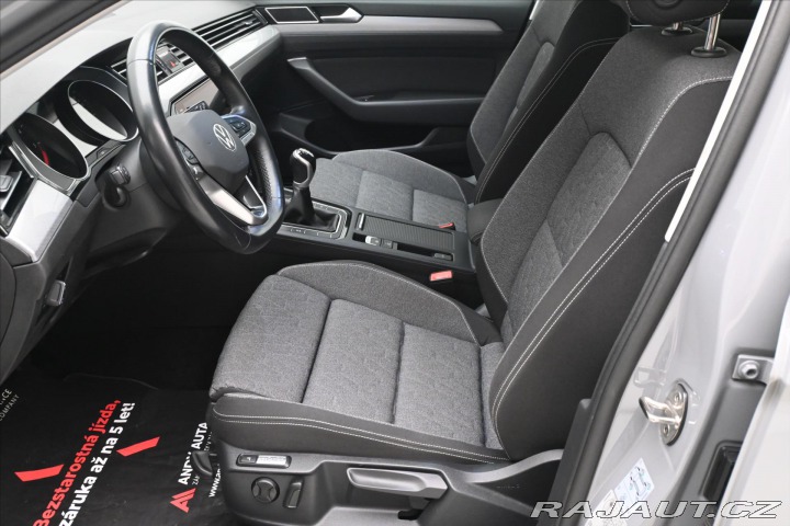 Volkswagen Passat 2,0 TDI 110kW Business Zá 2023