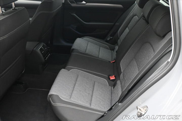 Volkswagen Passat 2,0 TDI 110kW Business Zá 2023