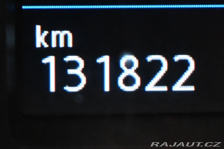 Volkswagen Passat 2,0 TDI 110kW Business Zá 2023