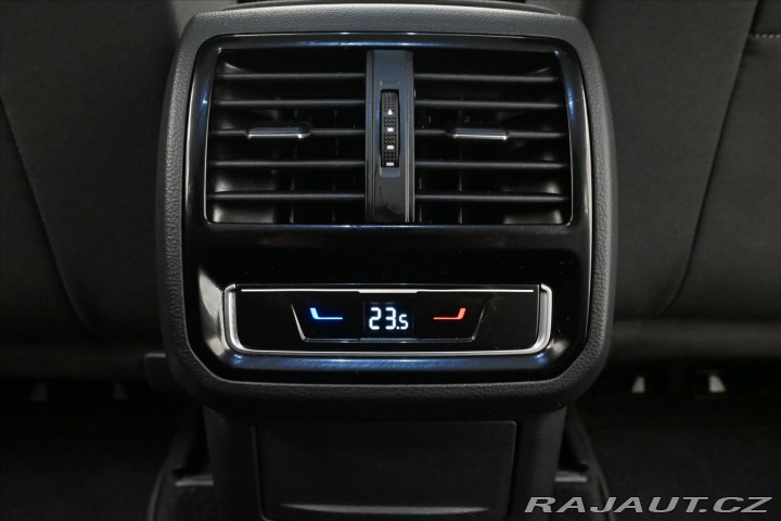 Volkswagen Passat 2,0 TDI 110kW Business Zá 2023