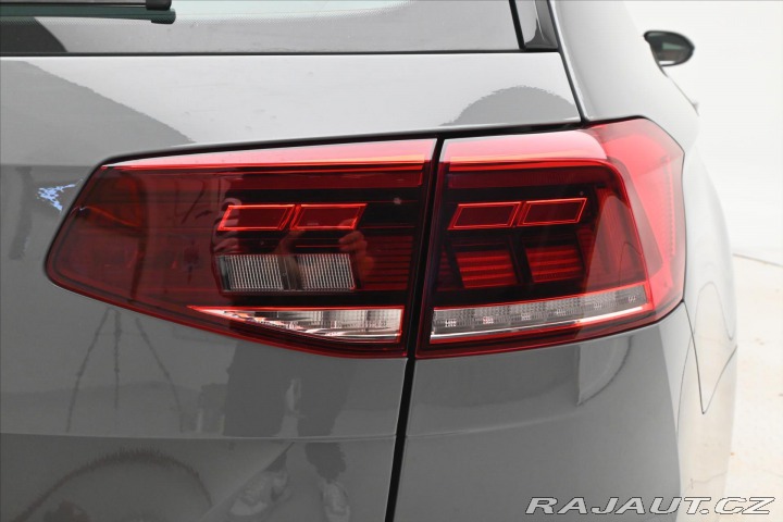 Volkswagen Passat 2,0 TDI 110kW Business Zá 2023