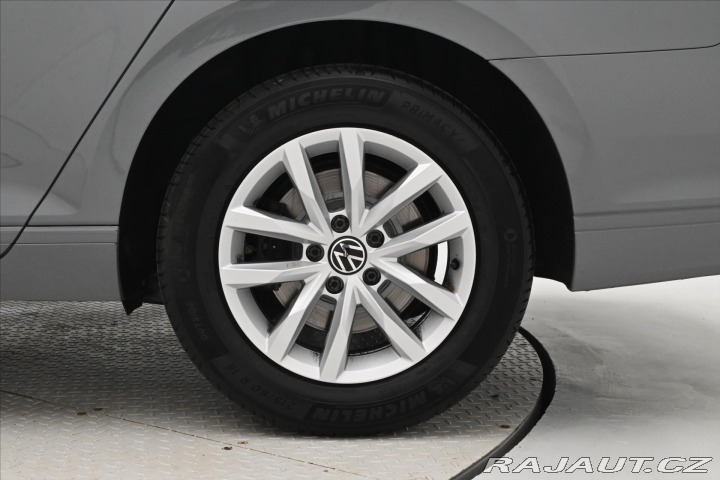 Volkswagen Passat 2,0 TDI 110kW Business Zá 2023