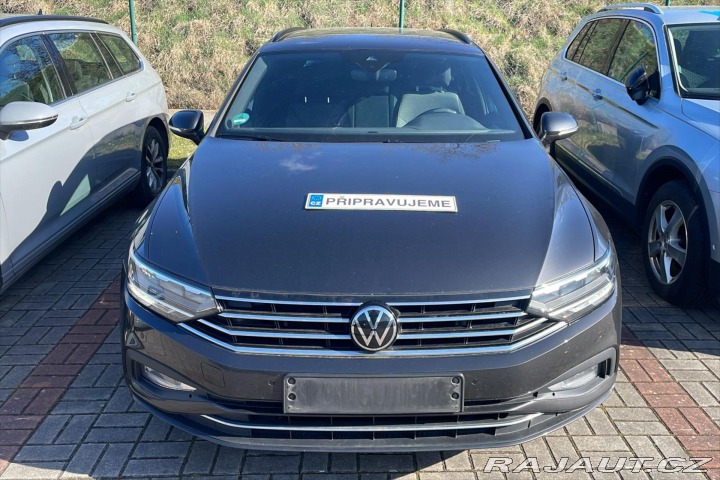 Volkswagen Passat 2,0 TDI 110kW DSG Busines 2022
